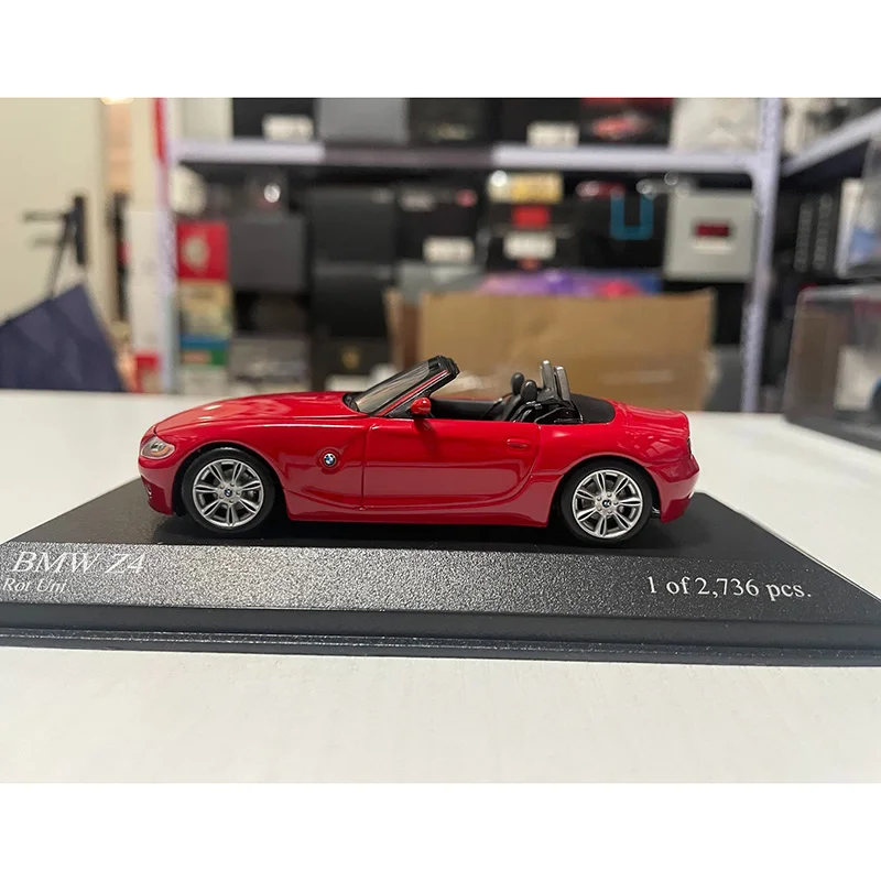 Diecast 1:43 Scale Z4 E85 2002 Convertible Alloy Car Model Collection Souvenir Display Ornaments Vehicle Toy