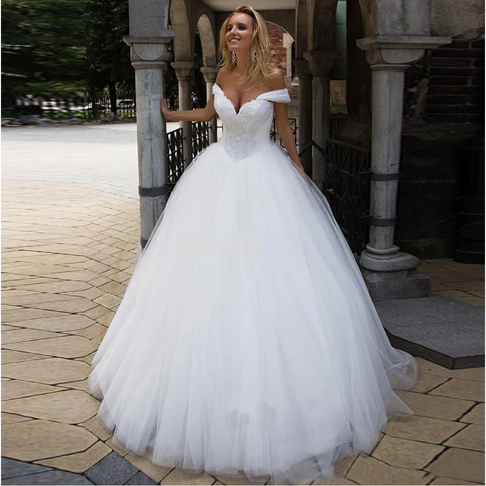 

Vintage Lace Ball Gown Wedding Dresses Off the Shoulder Appliques Bodice Sweep Train Puffy Tulle Backless Bridal Gowns 2023