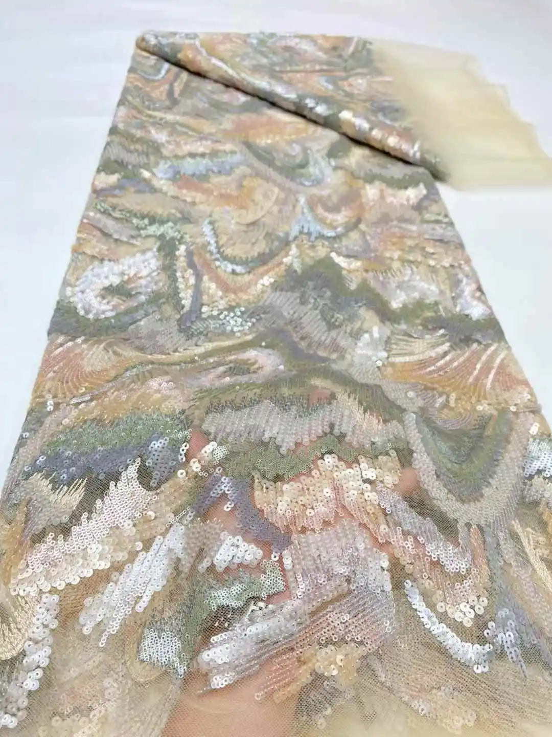 مكارثي الأفريقي أقمشة الدانتيل 2025 جودة عالية الفرنسية شبكة نسيج الدانتيل مع الترتر الخرز النيجيري لفستان الزفاف