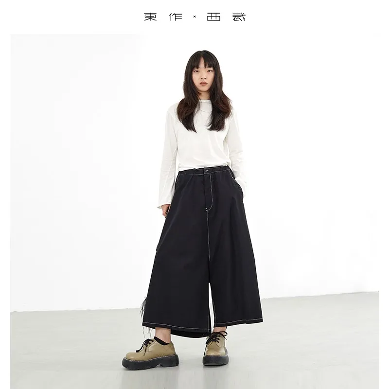 

Relaxed Literary Style ~ 2025 Summer Women's Loose Cropped Pants with Personalized Contrasting Line Hip-Hop Crotch Pants