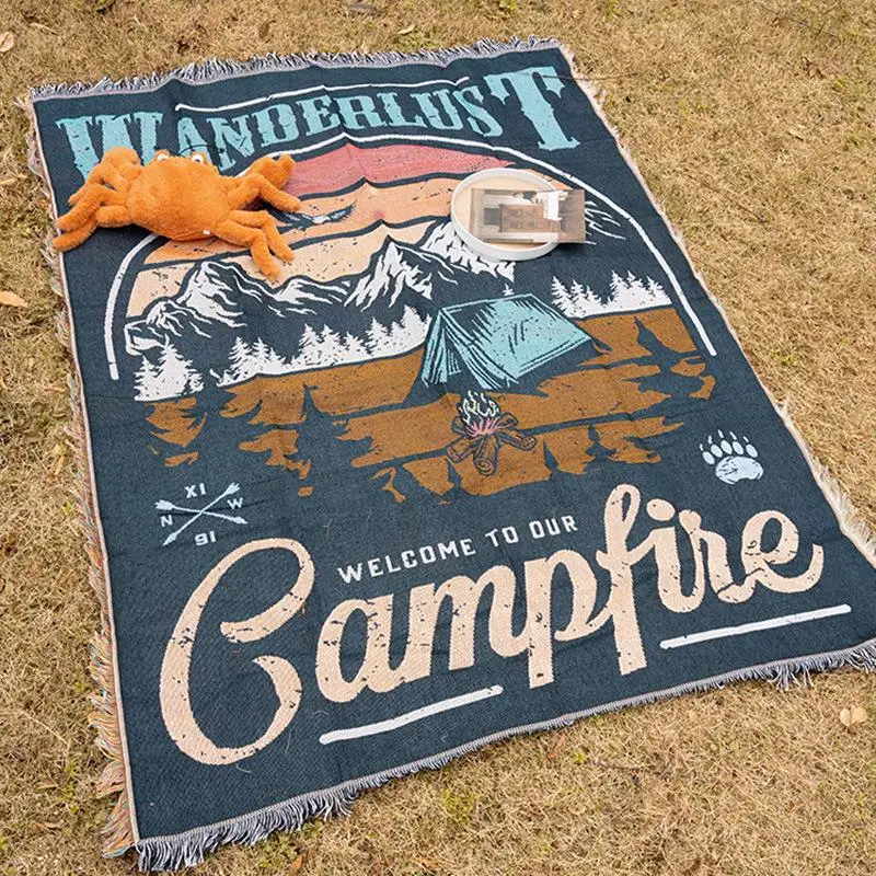 Outdoor camping blanket Grassland tents, blankets, living room sofas, sofa combinations, sofa cushions, blankets, homestay decor