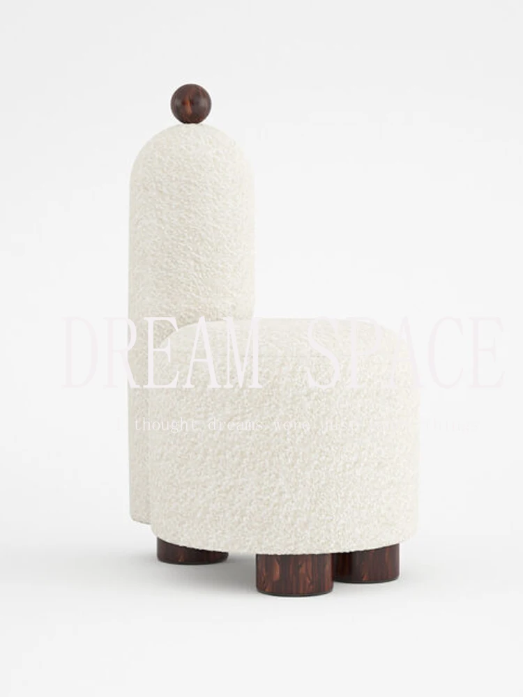 Divano letto singolo dalla forma speciale