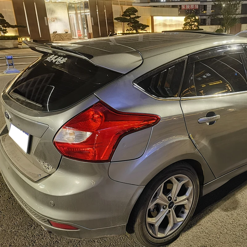 For Ford Focus ST MK3 2012-2018 Hatchback Spoiler ABS Gloss Black Color Car Tail Wing Decoration Rear Trunk Roof Lip Spoiler Kit