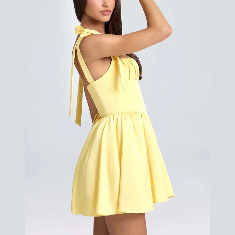 Mini abito estivo da donna sexy Elegante senza schienale con lacci Sling Beach Vestito estivo Collo quadrato Piega Fiocco solido Abiti corti Abiti