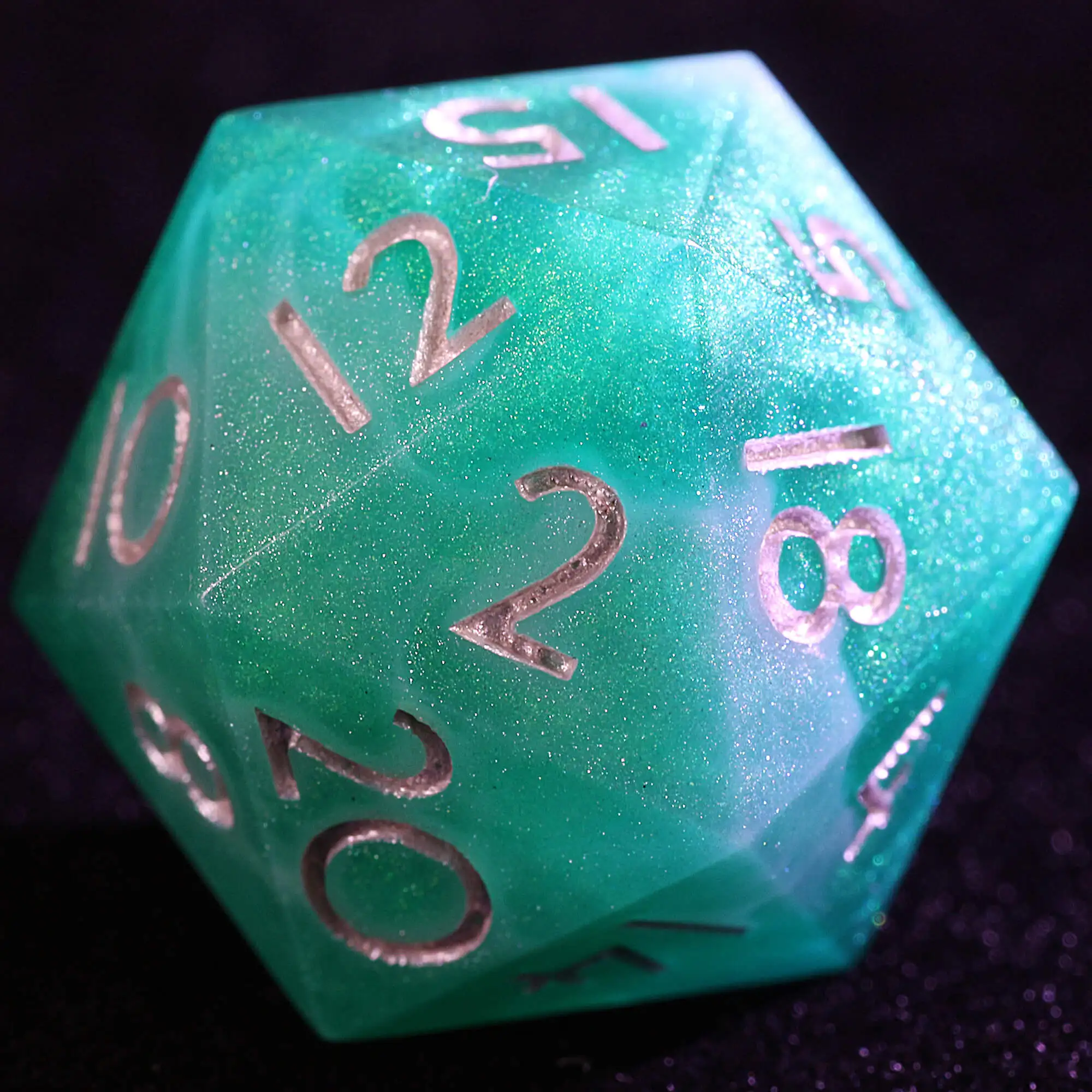 

Набор из 9 многогранных полимерных кубиков DnD Frost Miasma