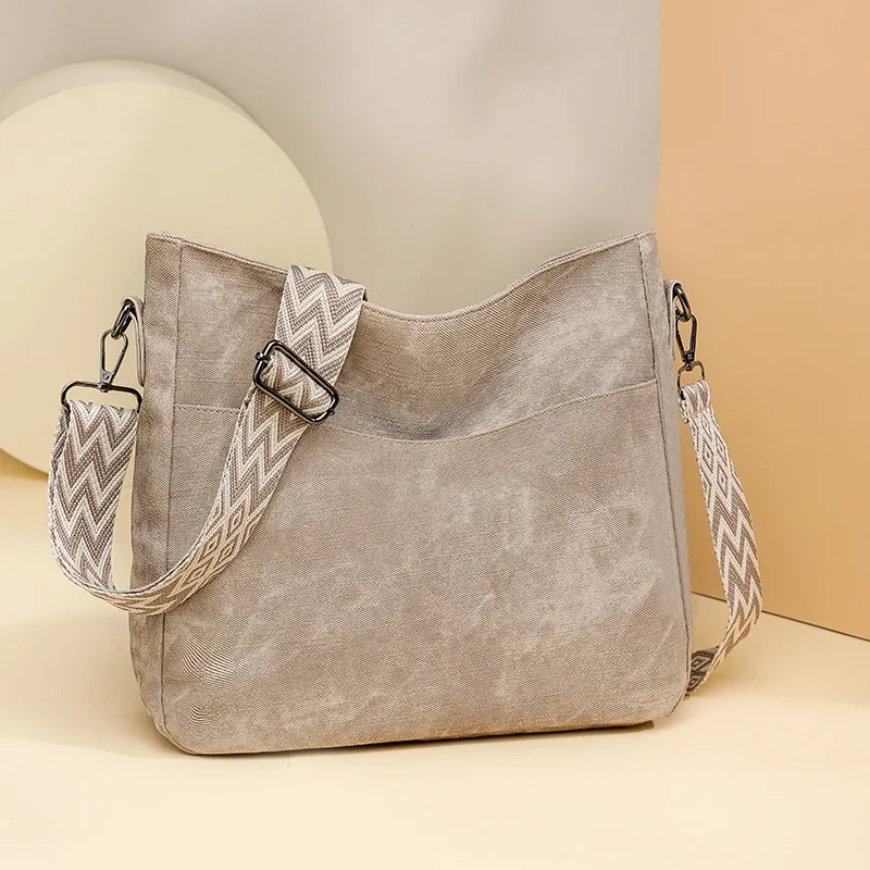 

Vintage Inspired Diaper Bag Women's Luxury Leather Tote Crossbody Bag Minimalist Designer Large Capacity Elegant Stylish