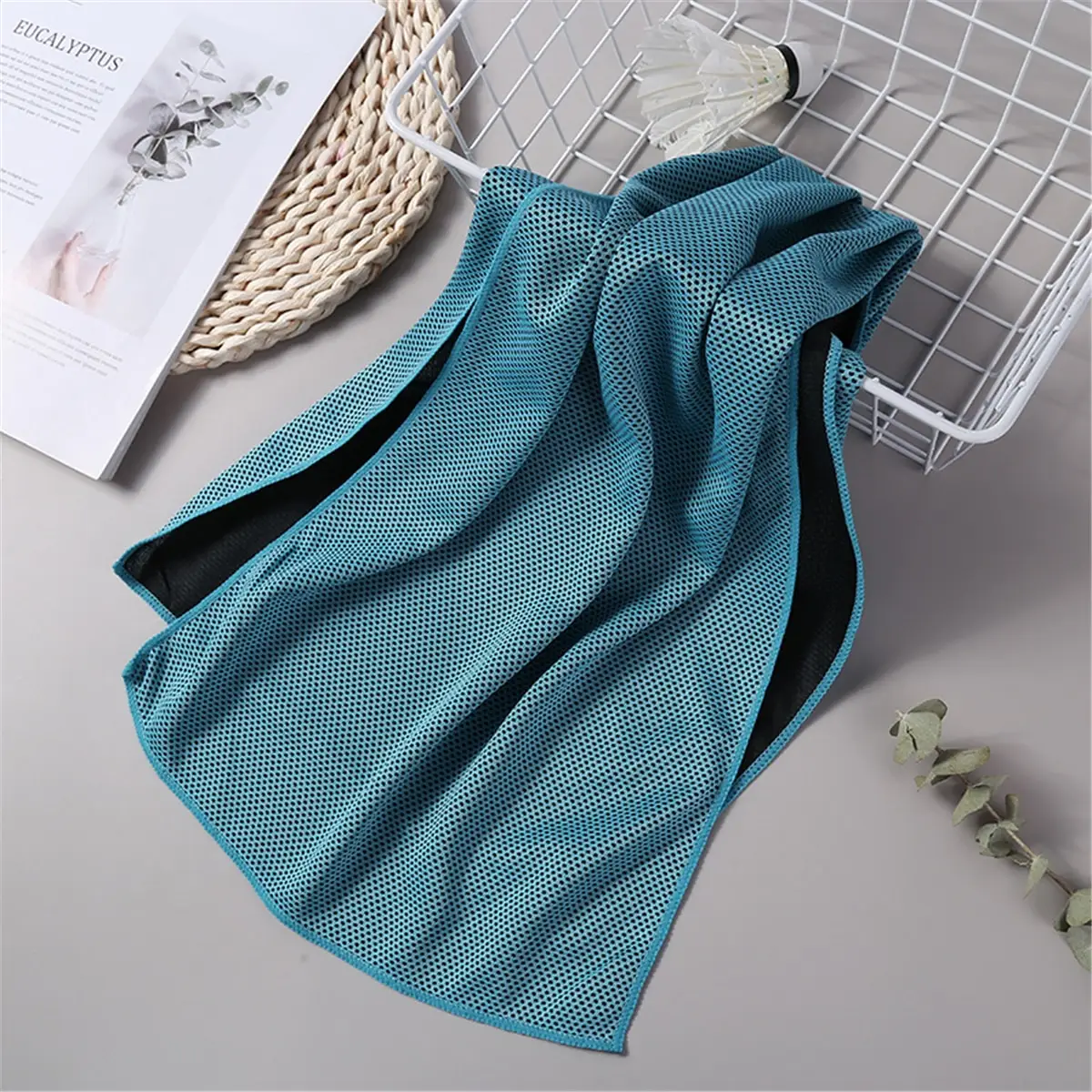 2PC Random Color Cool Towel Sports Towel Sweat Absorbing Summer Gym Quick Drying Towel