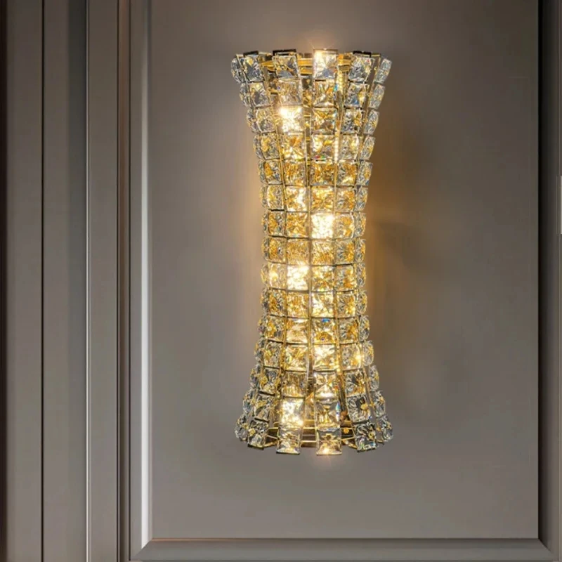 

Modern Luxury Style Gold Crystal Wall Lamps LED Living Room Bedroom Bedside Corridor Background Crystal Sconces Home Decorative