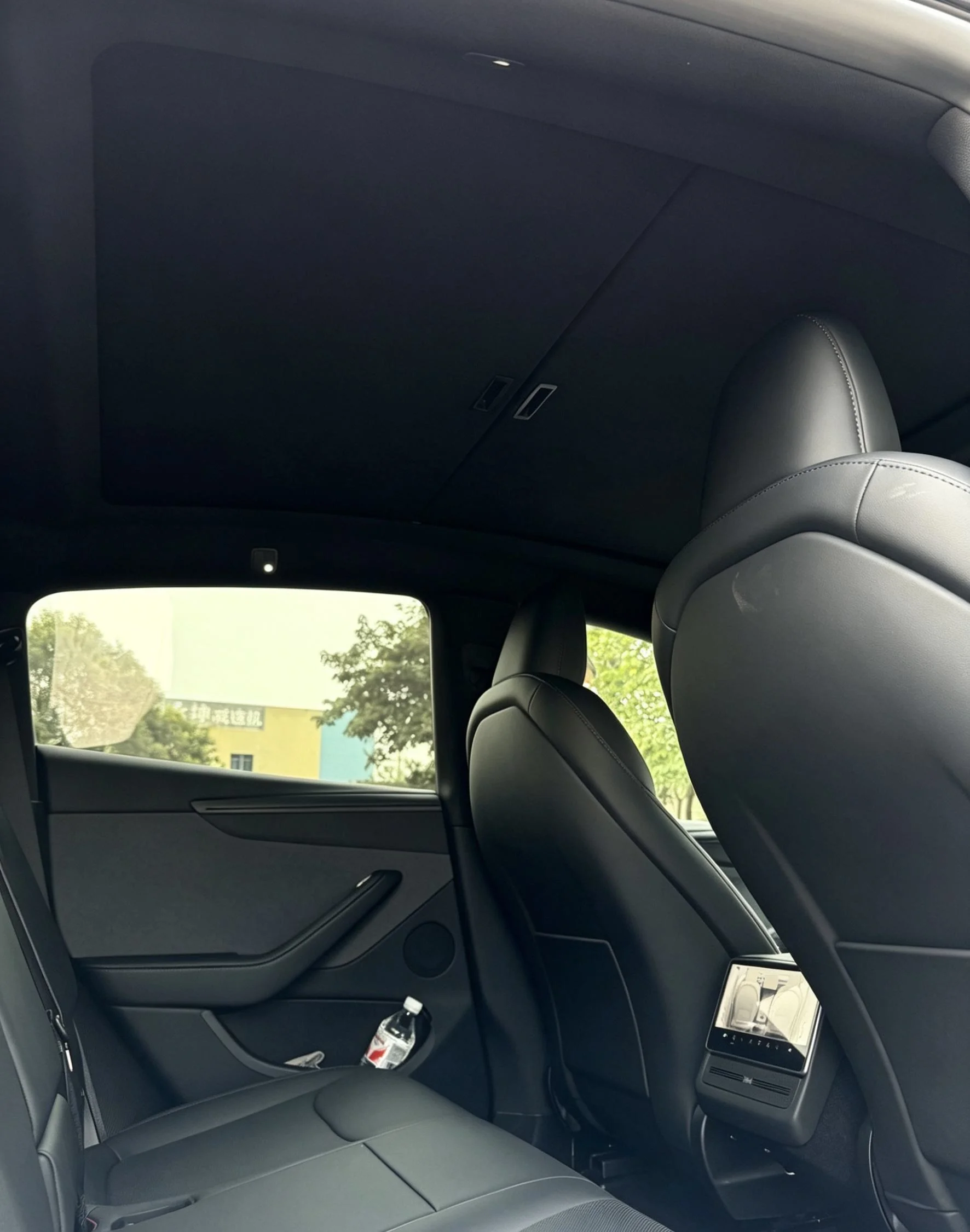 Da Muyan Third-Generation Luxury Magnetic Retractable Foldable Simple Style Car Sunshade for Tesla Model Y Mesh Roof Front