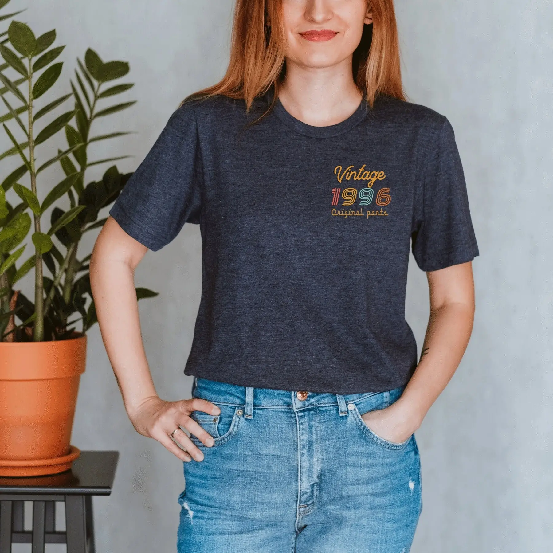 Pocket 28Th Birthday T Shirt Minimalist Women Vintage 1996 For 28 Years Old