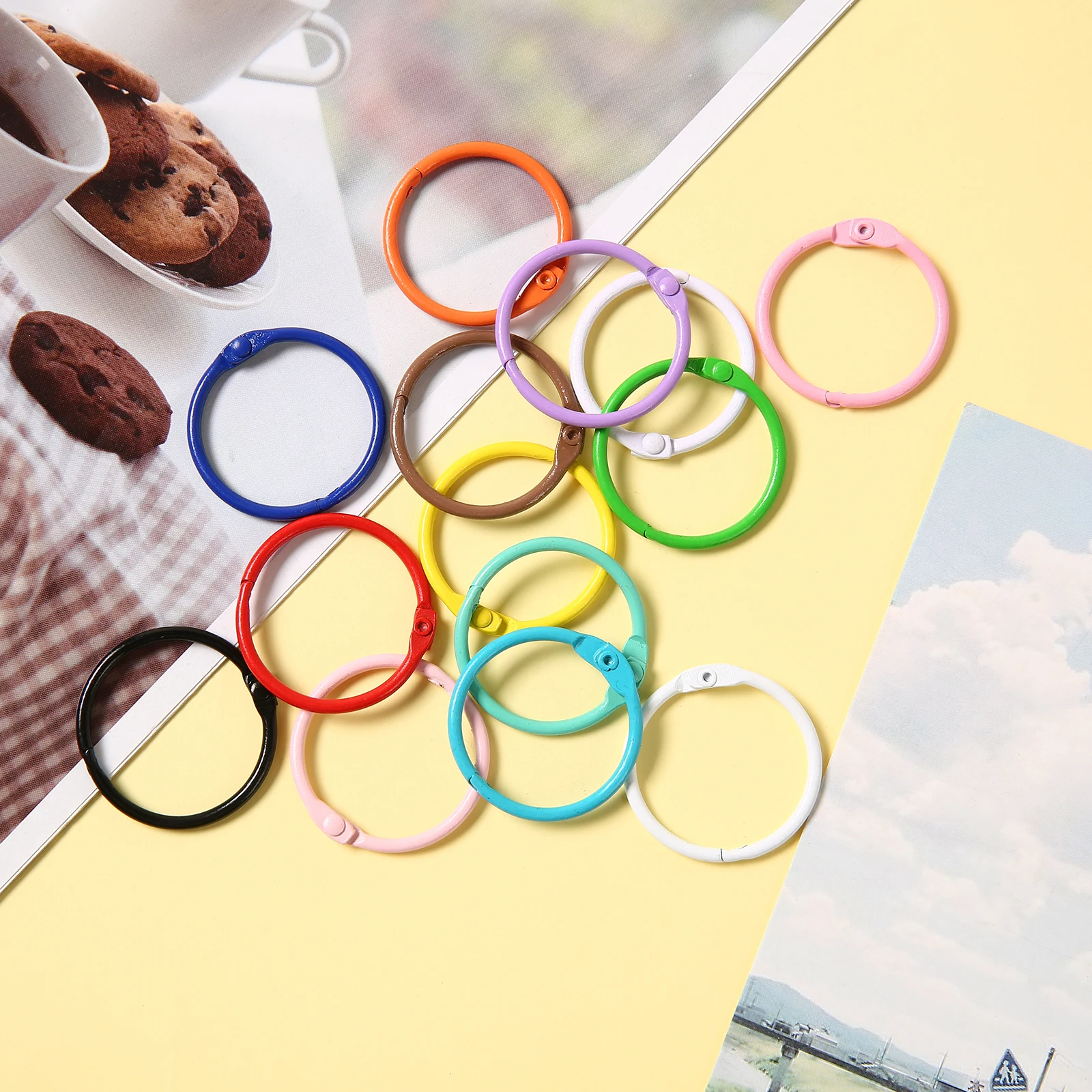 Multicolor Spring Open Key Rings Metal O Shape Snap Split Rings Colored Opening Keychain Circles Hardware Accessories for DIY