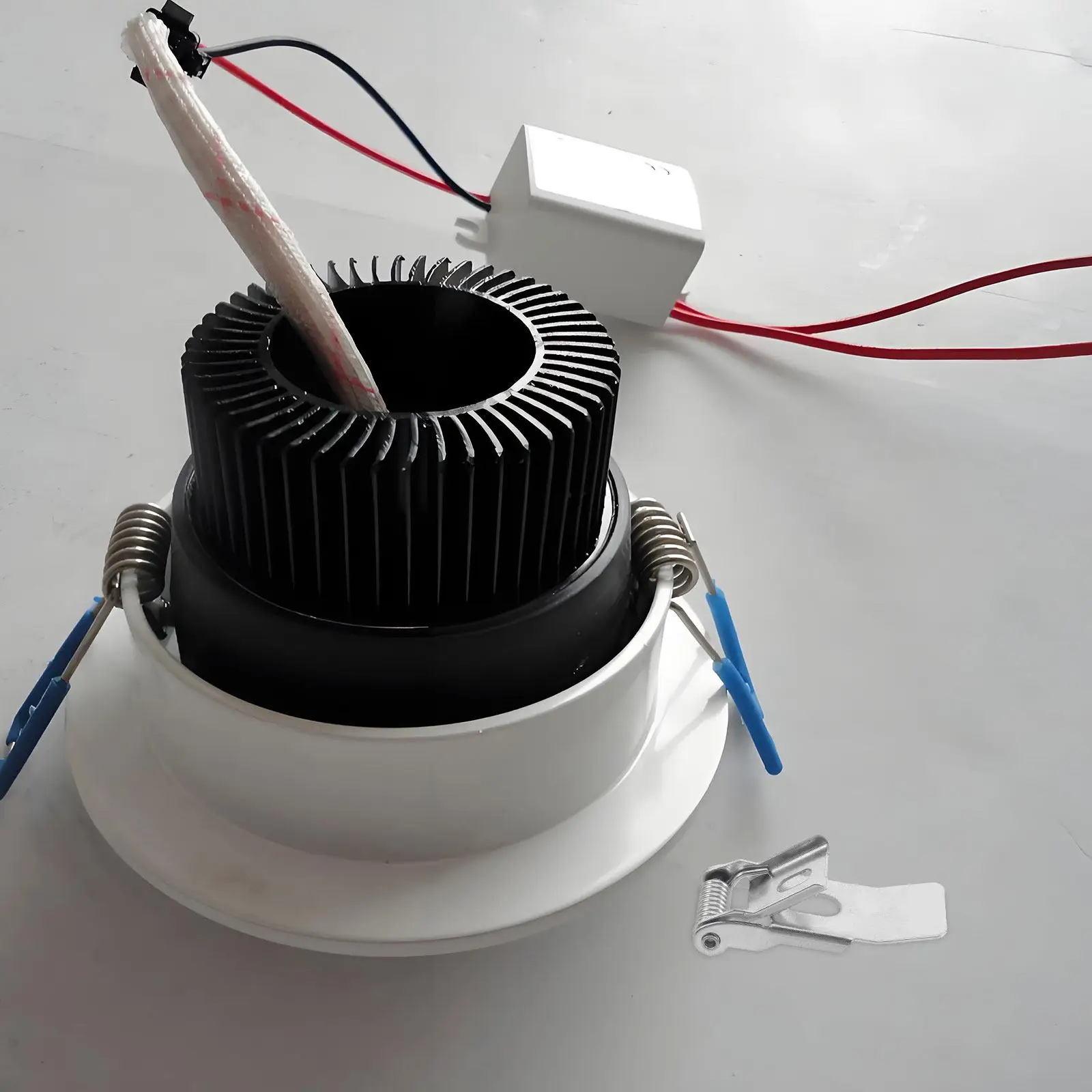 10Pcs Metal Spring Clips Downlight Clamps Recessed Lighting Fixtures Secure Hold Durable Material Versatile Use