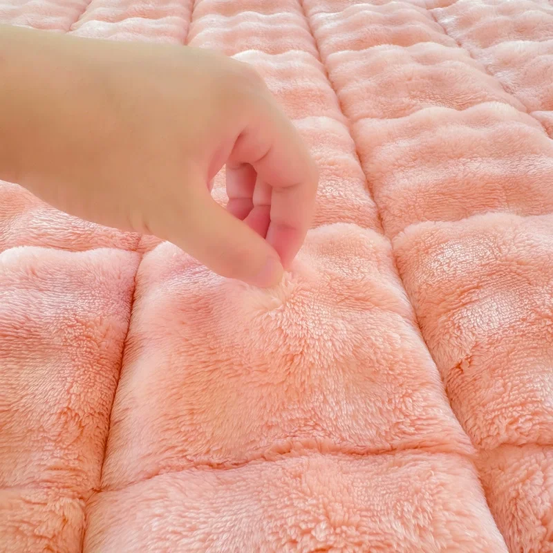 Thumbnail 4 - #75 Cheapest Mattress Pads Deals You Can Get