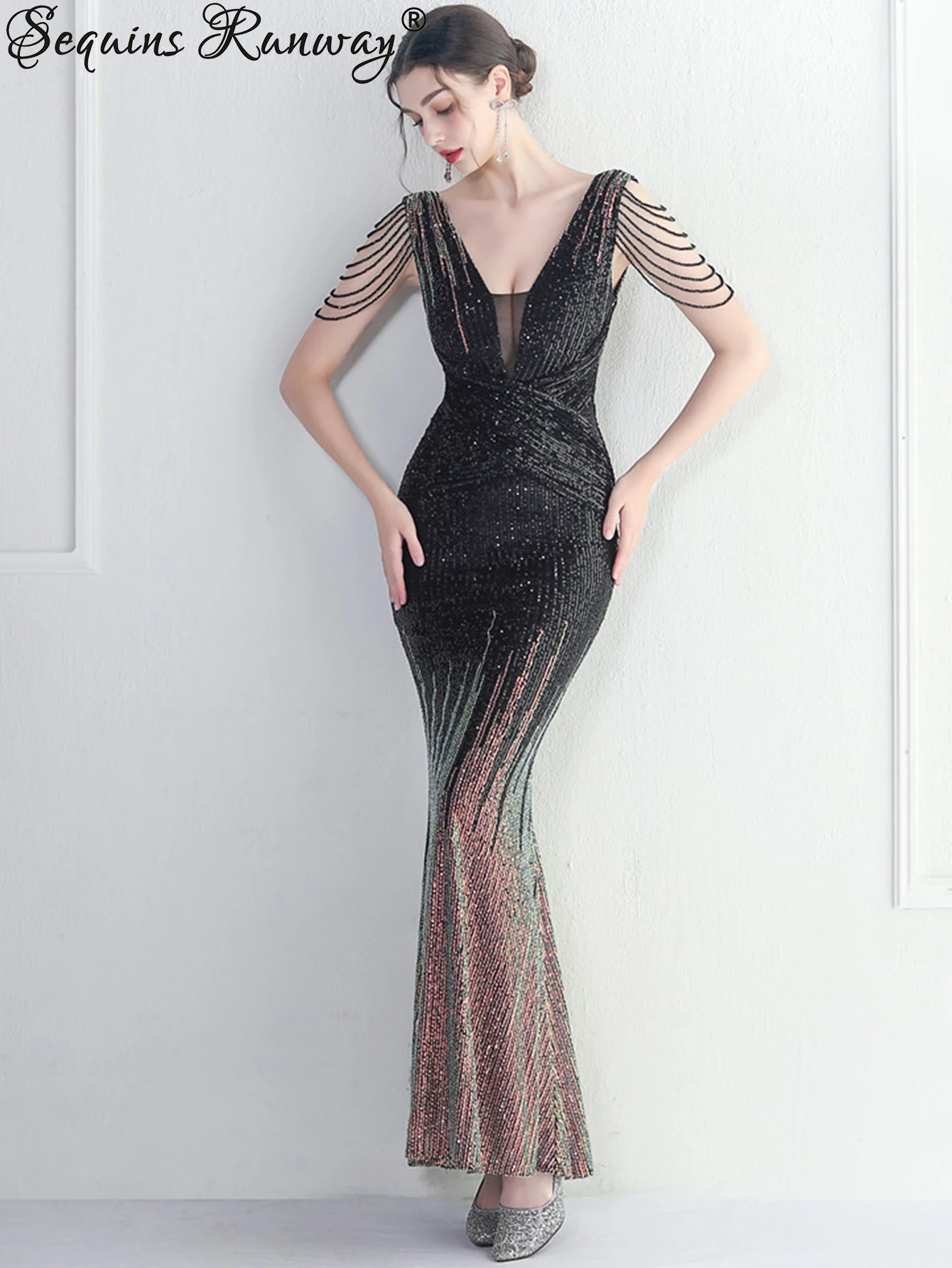 women's backless halter dress Sun-imperial