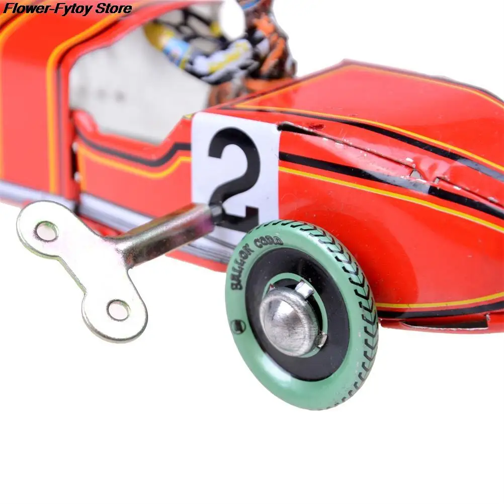 1Pc Iron Metal Handicraft Vintage Windup Classic Red Race Car Model Clockwork Tin Vehicle Toy Collectable Gift