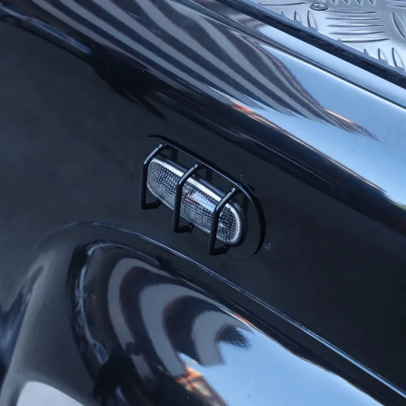 لاند روفر المدافع 90 110 130 04-18 الفولاذ المقاوم للصدأ الأسود سيارة بدوره إشارة غطاء للحماية تزيين ملصق اكسسوارات السيارات #3