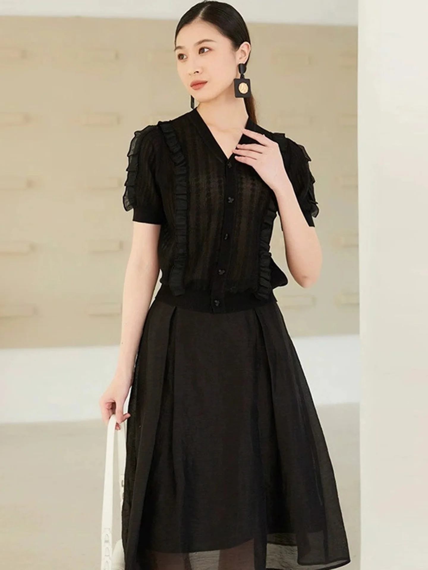 Jedwabny sweter z dzianiny z dekoltem w serek, zapinany na jeden guzik, modny, uniwersalny damski top, koreański styl, luźny krój, kardigan.