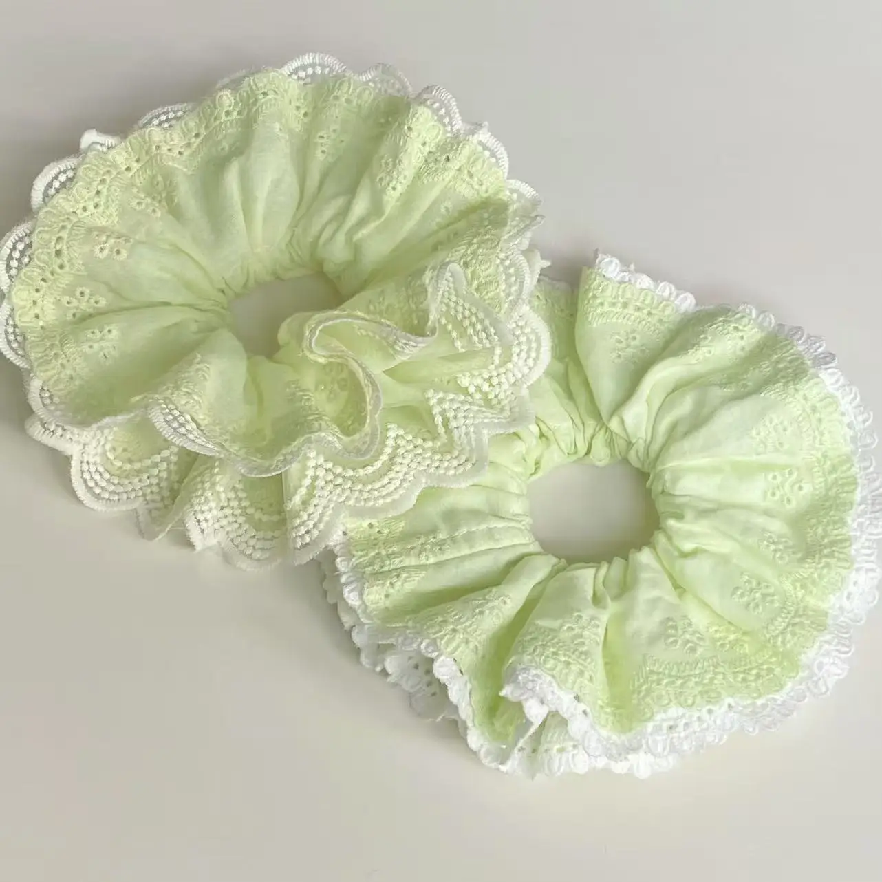 

Элегантная мятно-зеленая хлопковая кружевная резинка для волос, четырехслойный большой шарик для волос для женщин, модный головной убор для литературных девушек