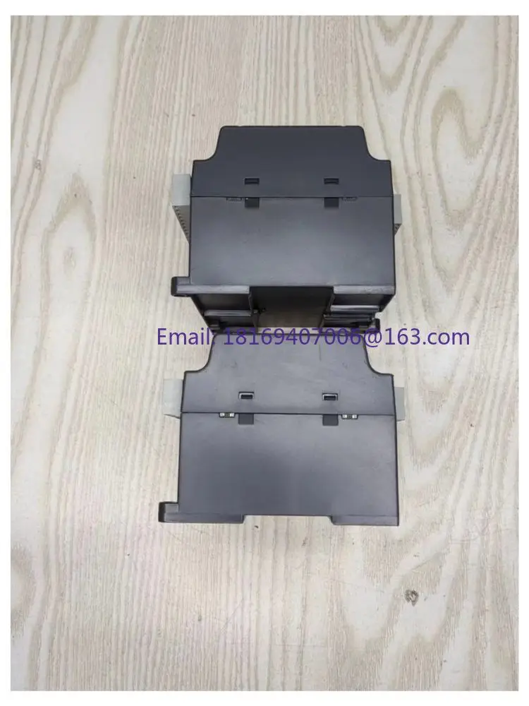 Test PLC DVP16ES200R d'occasion passé expédition rapide