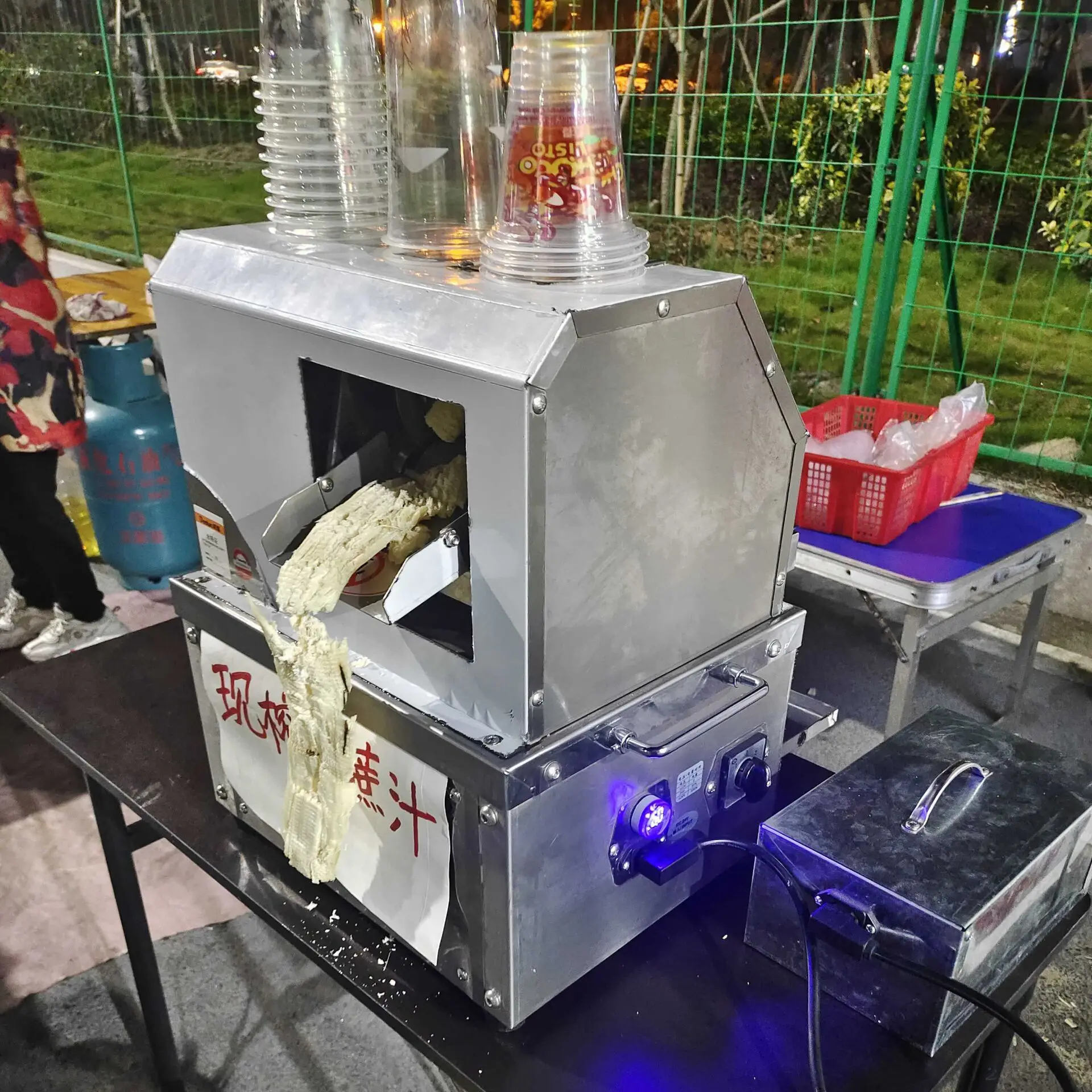 Electric Juice Extractor Machine Sugarcane Juicer Machine Cane Juice Squeezer