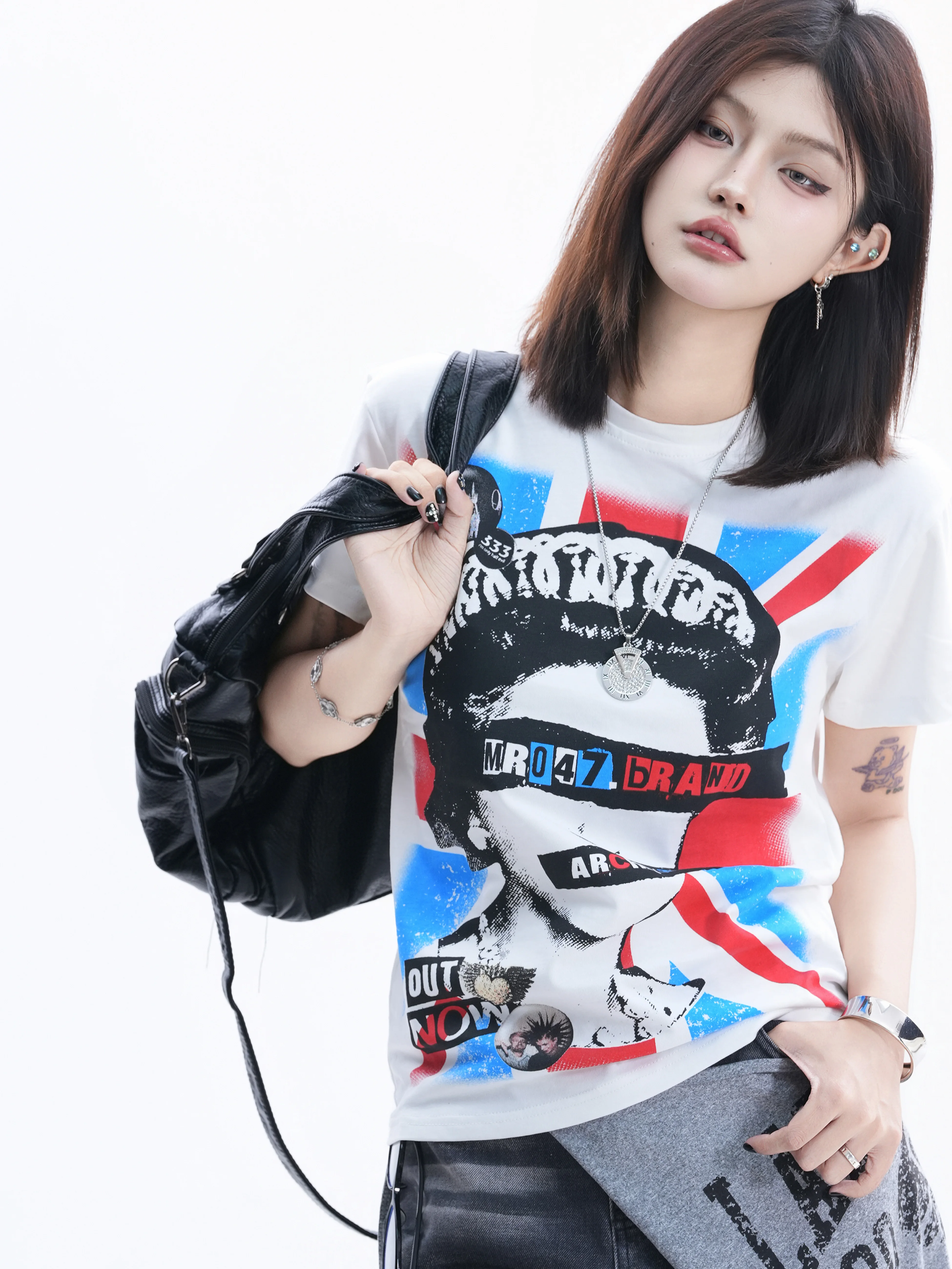 

Small Ball Graffiti T-Shirt Women's Vintage Short Sleeve Retro Design Casual Cotton round Neck Crop Top for Couples