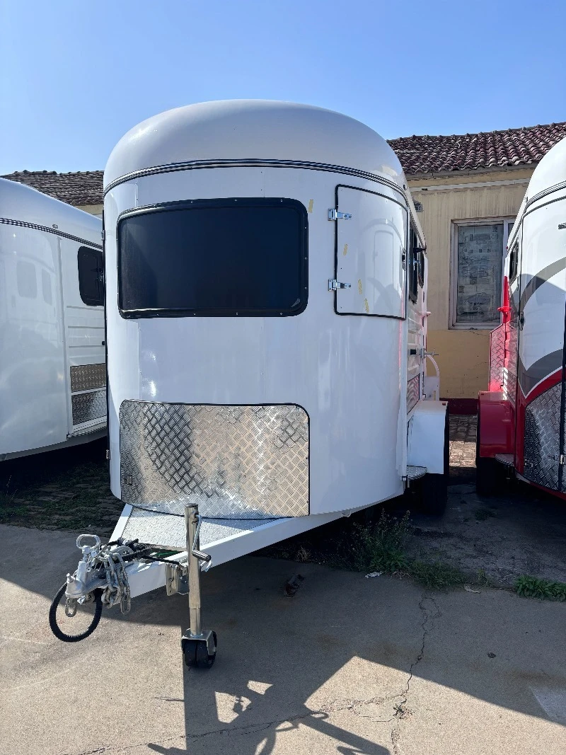 Tandem Axle 2 Horse Trailer Hot Dip Galvanized 1800kg Payload 4325*2290*2600mm