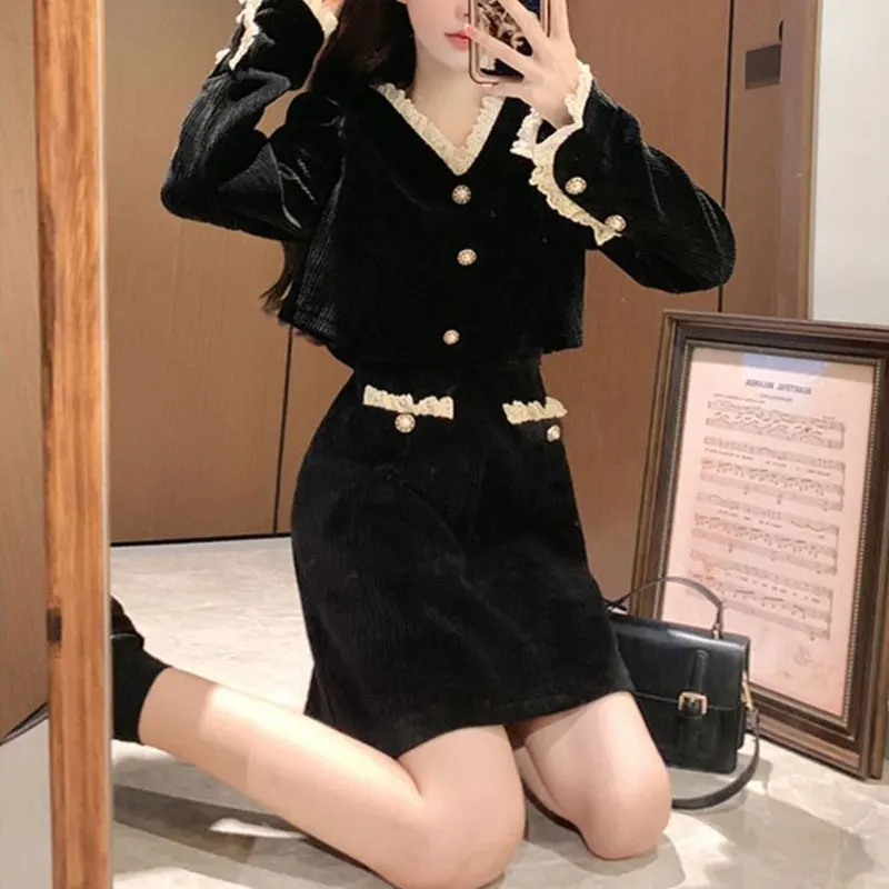 French Style V-Neck Mini Dress Female Clothing Fashion Lace Spliced 2024 Spring Autumn Solid Color Vintage Button A-Line Dresses