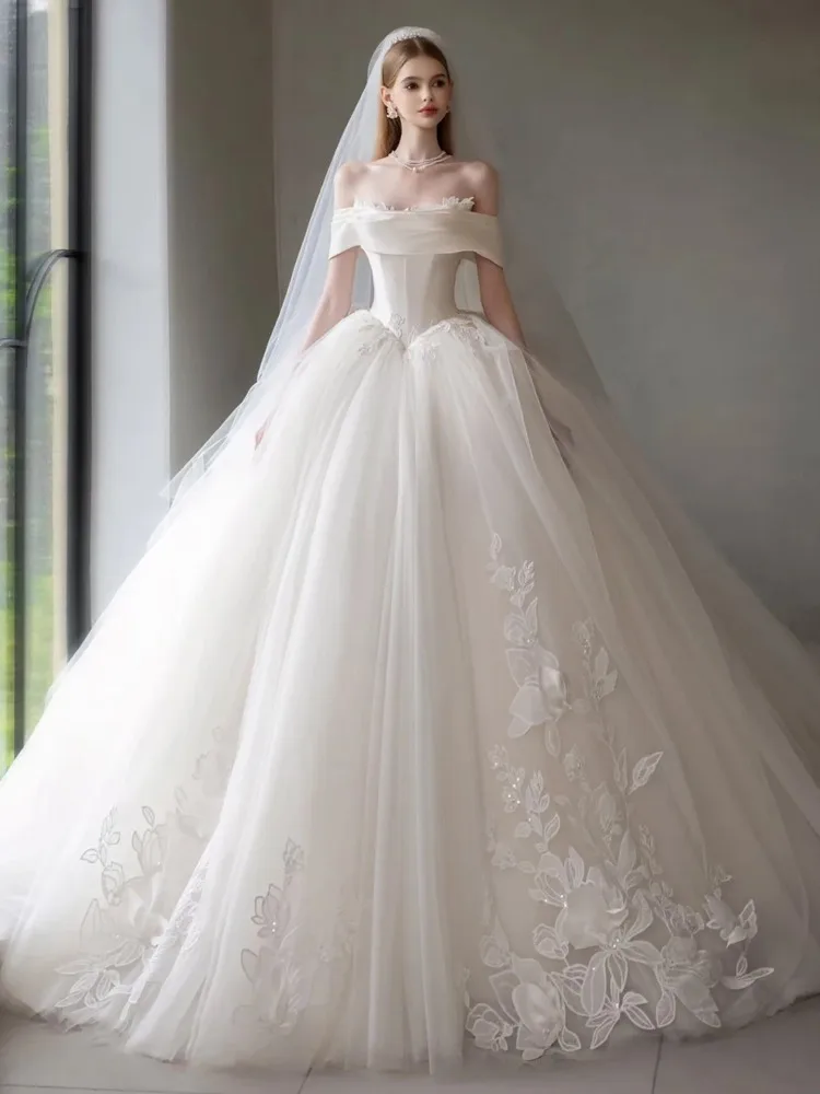 

2026 Роскошное свадебное платье со шлейфом, женское кружевное свадебное платье с цветочным принтом, элегантное бальное платье с открытыми плечами, Robe De Mariee по индивидуальному заказу