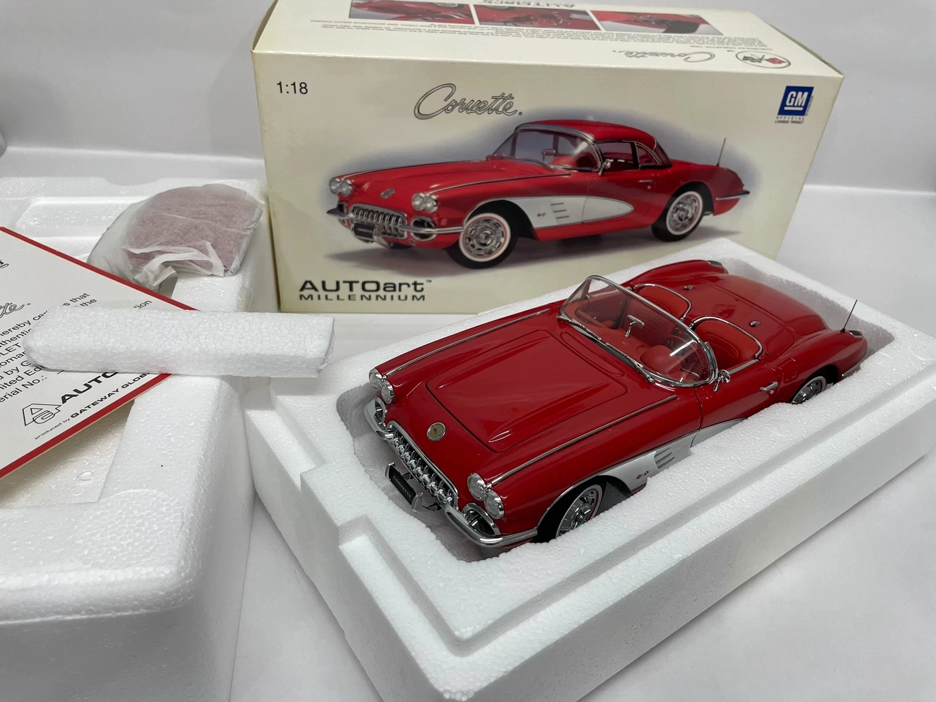 

Autoart 1:18 C1 1959 Red Vintage Car Simulation Limited Edition All Open Alloy Metal Static Car Model Toy Gift