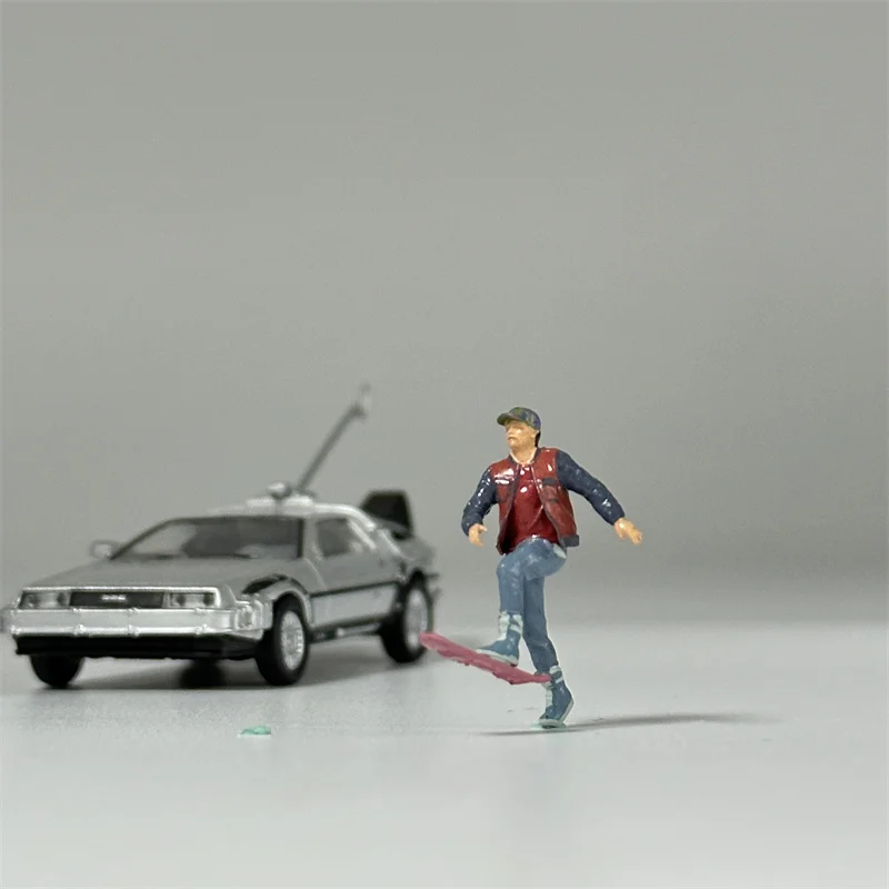 Classic 1/64 Scale Resin Model Back to the Future Skateboard Marty Figures Diecast Alloy Car Dioramas Miniature Collection