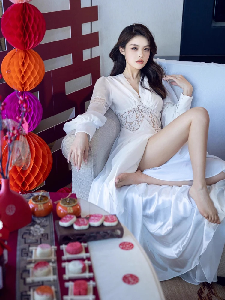 

Свадебное платье Dr White из кружева с длинными рукавами и V-образным вырезом, утренний халат для невесты, для свадебного банкета, повседневной носки, с завышенной талией, А-силуэт