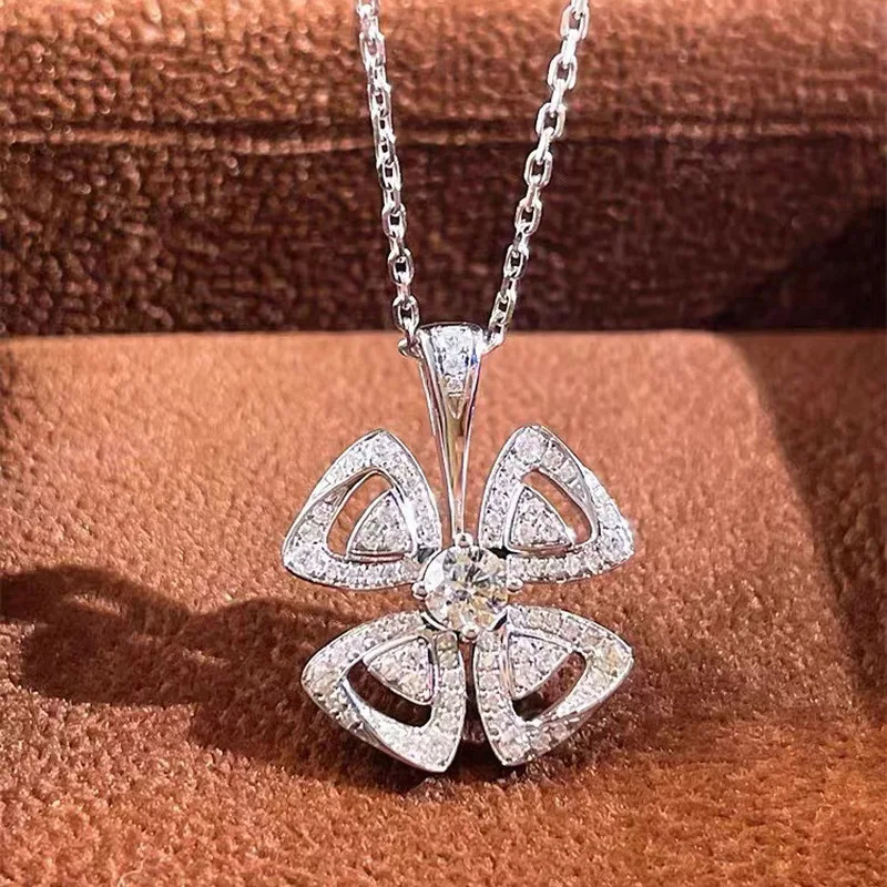 S925 Pure Silver Windmill Eternal Flower Necklace for Women, with Large Diamonds, Luxury Light Gold Four-Leaf clover Pendant Cho