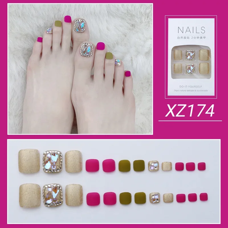 Press-on False Toenail Tips with Adhesive Short Full Cover Fake Toe Nail Tips with Design Glitter Toenail Tips