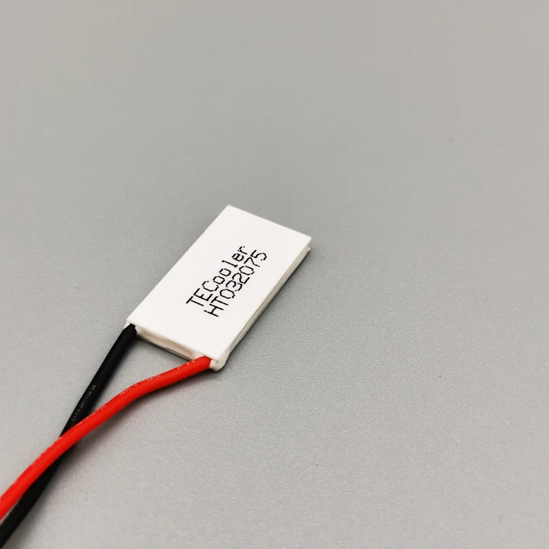 

Высокотемпературный холодильный чип HT027122 HT047386 HT015067 HT015111 HT027069 Полупроводниковая охлаждающая пленка промышленного класса