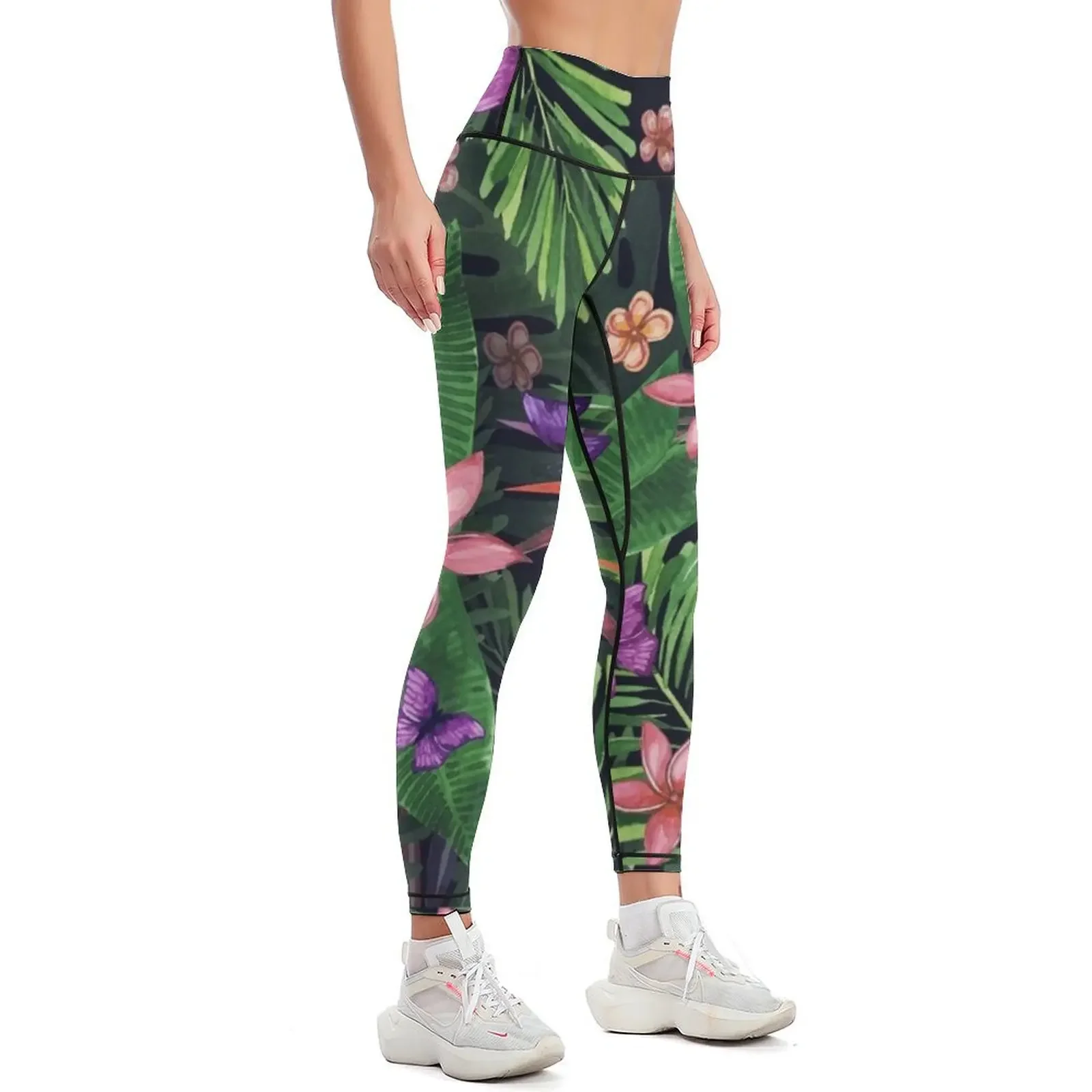 Tropical flowers pattern of exotic flower and plants. Realistic watercolor painting jungle: exotic flowers, butterfly Leggings