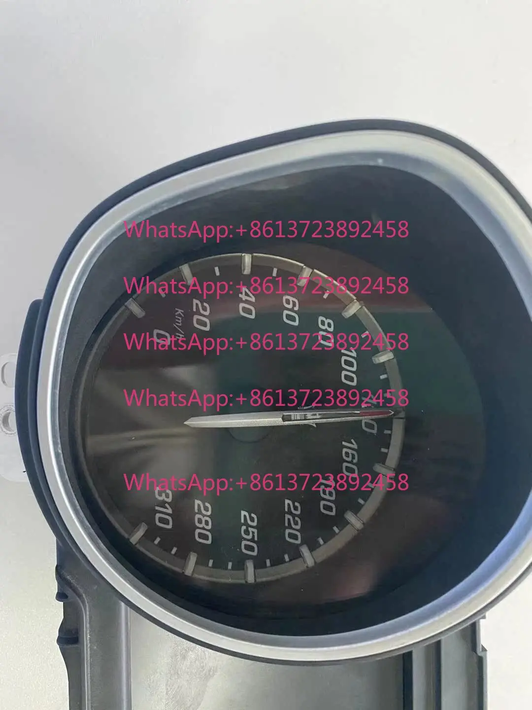 For Levante 2018 670102034 Quattroporte Ghibli GT Dashboard LED Digital LCD Display Replacement Used