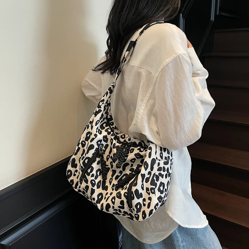 Холщовая сумка через плечо в форме полумесяца для женщин и девочек, стильная сумка-портмоне, клатч, кошелек-хобо с регулируемым ремешком для ежедневного использования