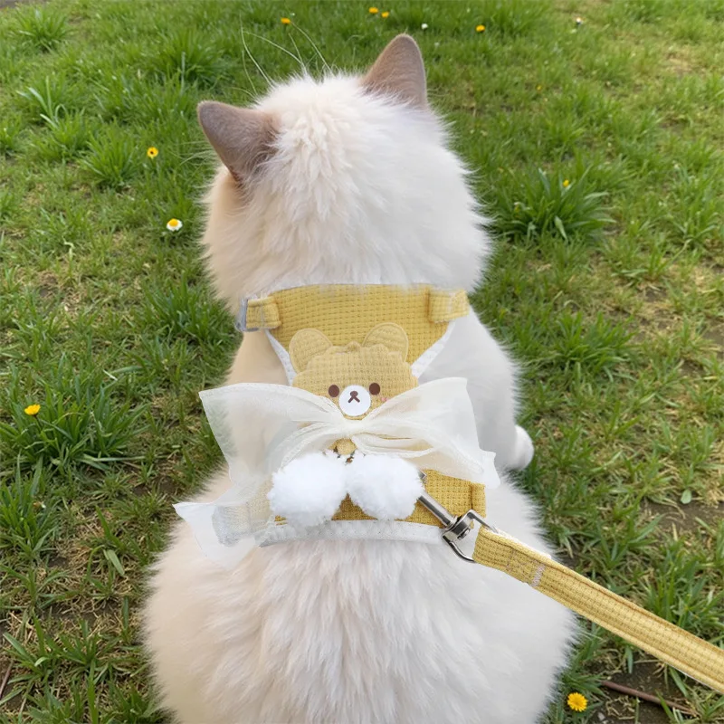 

New Pet Traction Cat Leash Princess Lace Bowknot Pets Rope Dog Comfortable Chain Cartoon Bear Pet Harness