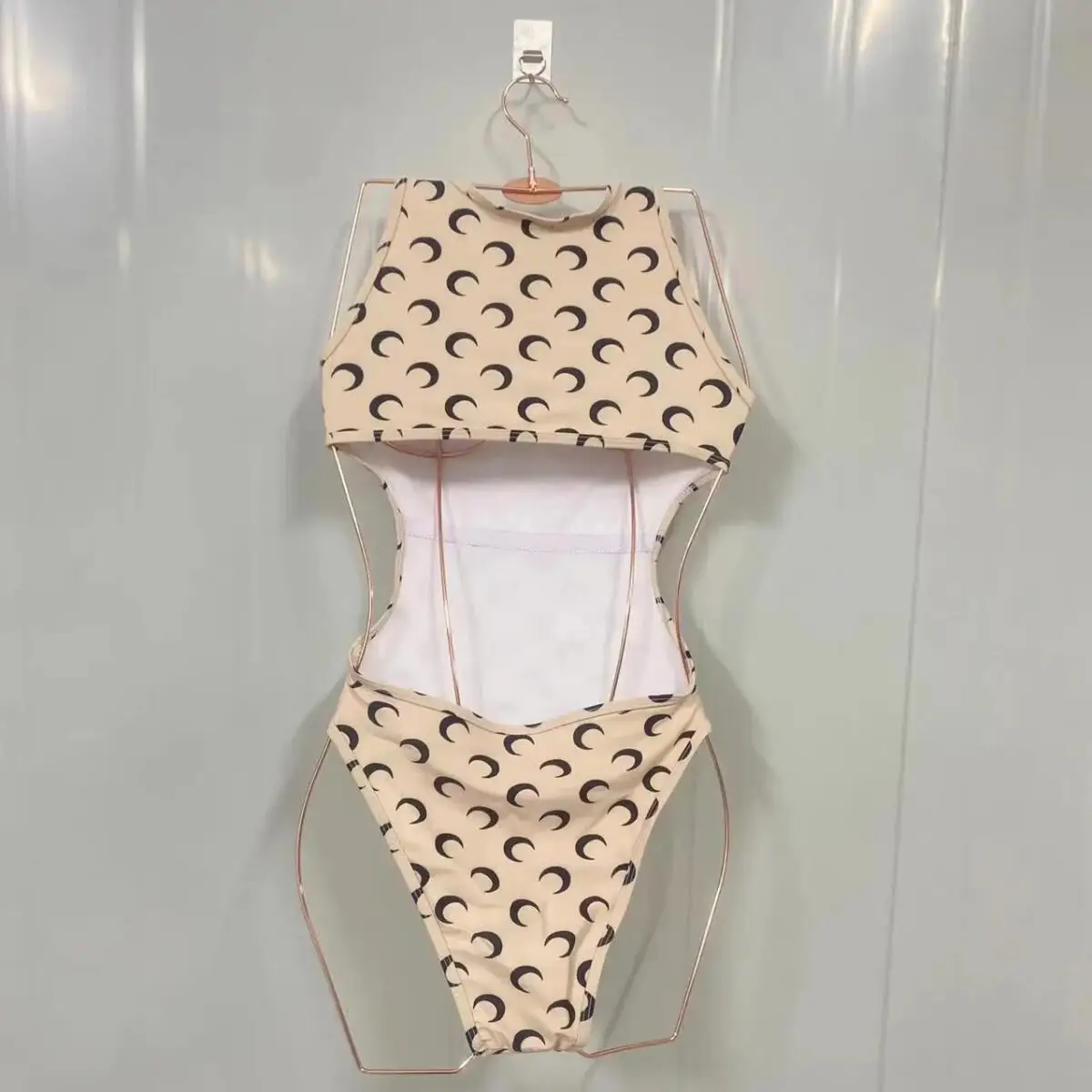 ملابس سباحة نسائية بأكمام طويلة قطعة واحدة مثيرة على الطراز الكوري مطبوعة على شكل قمر بدون ظهر للحماية من الشمس ملابس شاطئ ربيعية ساخنة بدلة استحمام