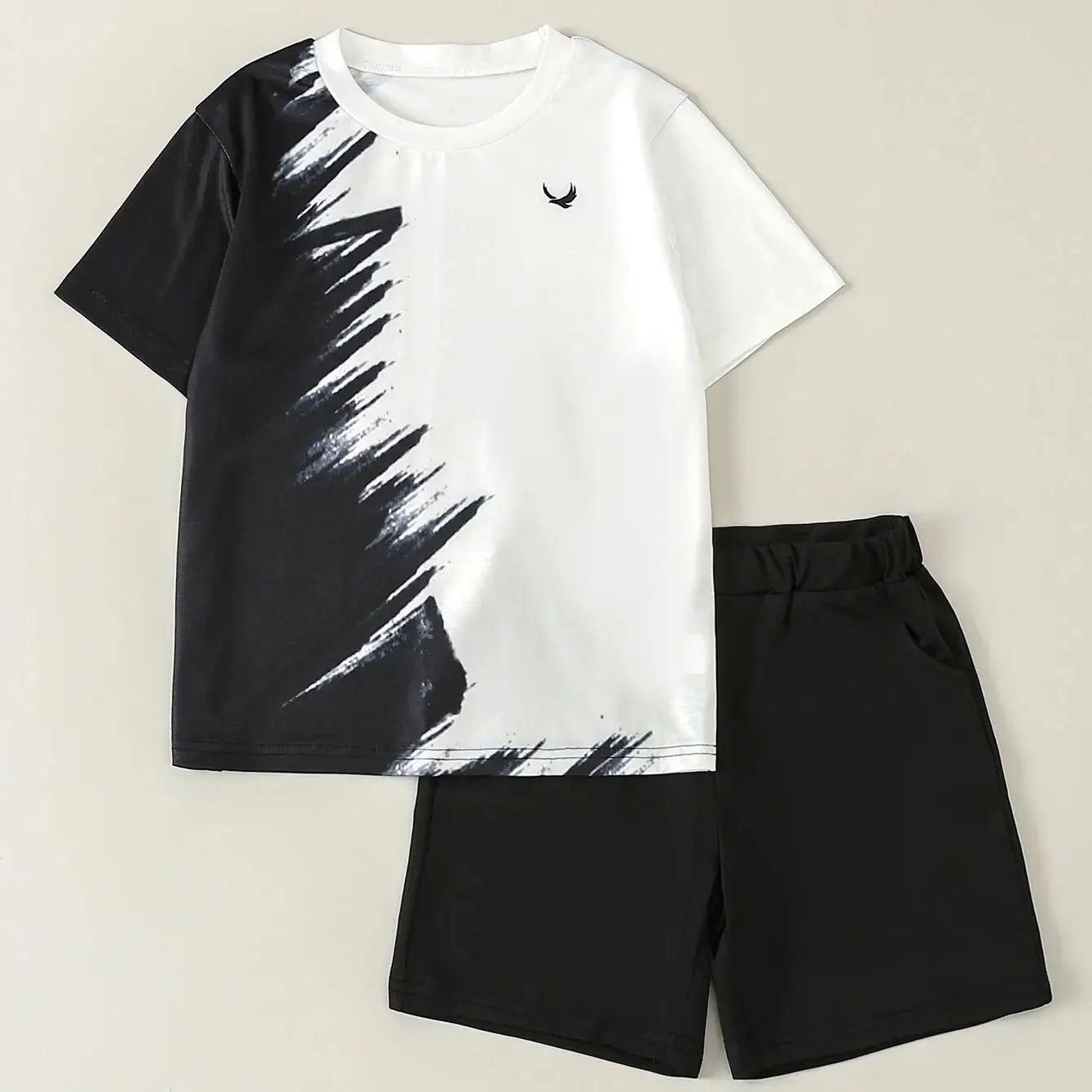 Boys Simple Fashion Black and White Matching Bird Print round Neck T-shirt with All Black Practical Pocket Shorts Set