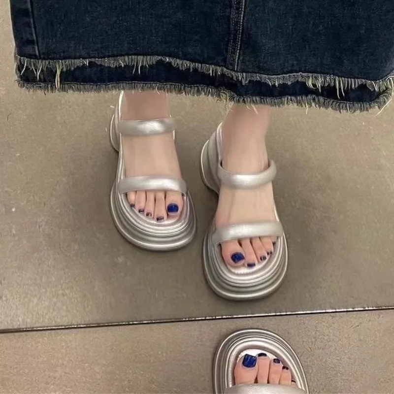 

Slippers for Women 2025Summer New Beach Sandals Fashion Casual Wedge Slippers Thick Sole Heightening Platform Sandals Flip Flops