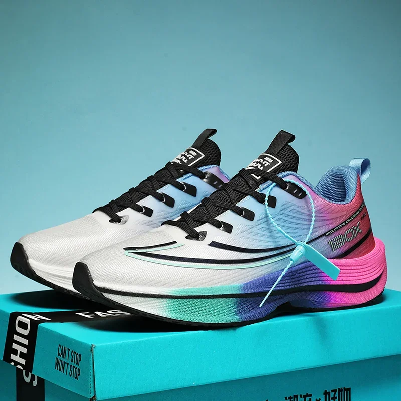 Scarpe sportive da uomo estive di vendita calde Tendenza da corsa Scarpe da allenamento comode Scarpe da corsa antiscivolo e resistenti all'usura per maratona