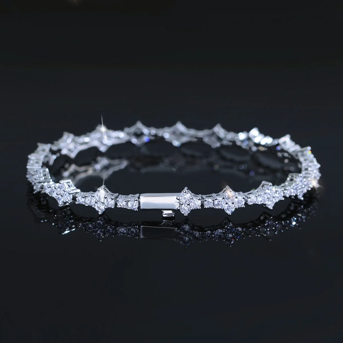 Pera Fashion Simple Shiny White 3MM Zircon Tennis Chain Bracelet With Spring Buckle for Women Daily Wear Mother's Day Gift B277