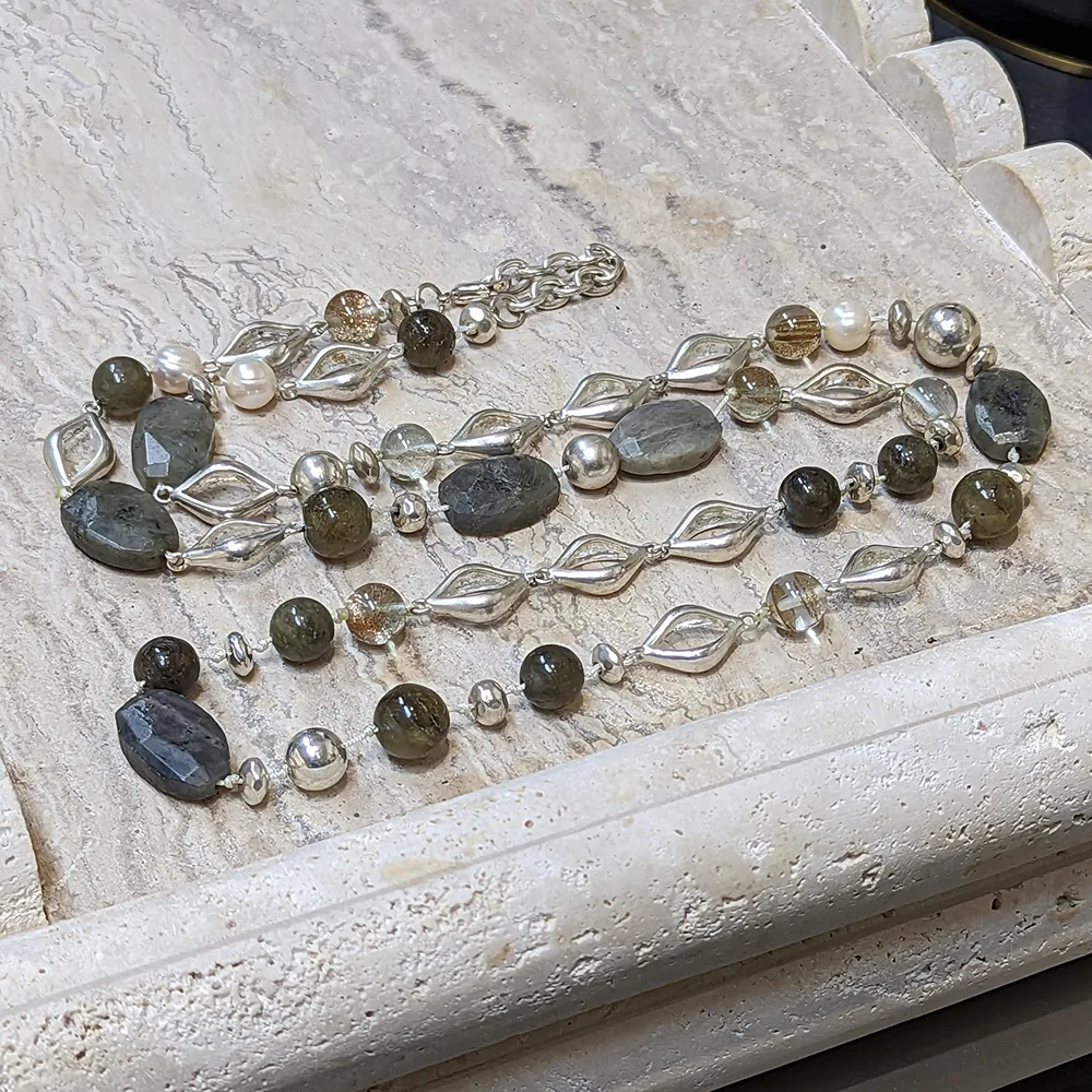 

Ретро новые китайские бусины из натурального камня дзен, сложенные средние и длинные ювелирные изделия, оптовая продажа, высококачественное темпераментное элегантное ожерелье