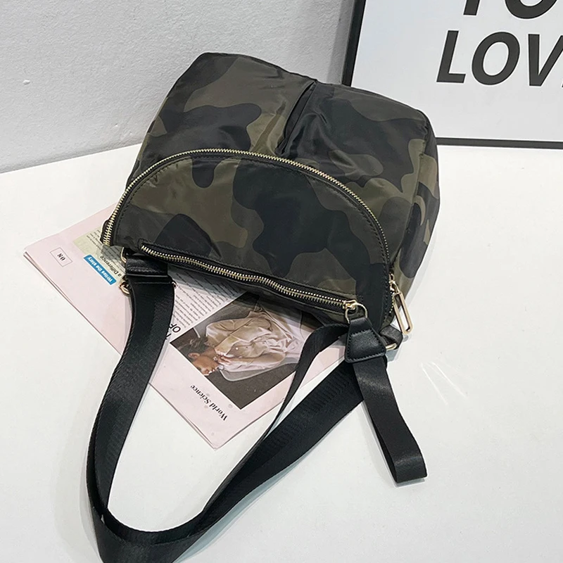 Camo Crossbody Bag Women\'s Flip Anti-theft Dumpling Bag Lightweight Small Satchel Fashionable Camouflage Shoulder Bag Trendy