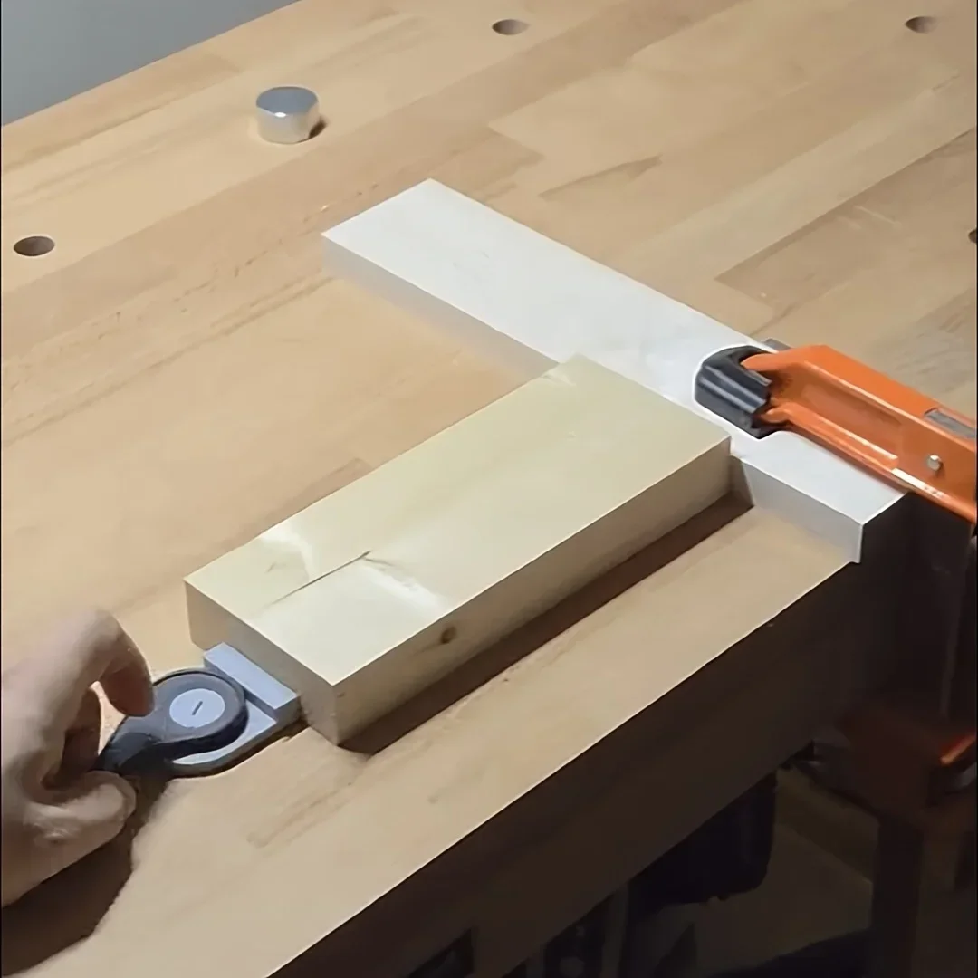 Lever Action Quick Release Bench Dogs, Adjustable Workbench Stops, No‑Tool Clamping for MFT Tables & Woodworking Projects