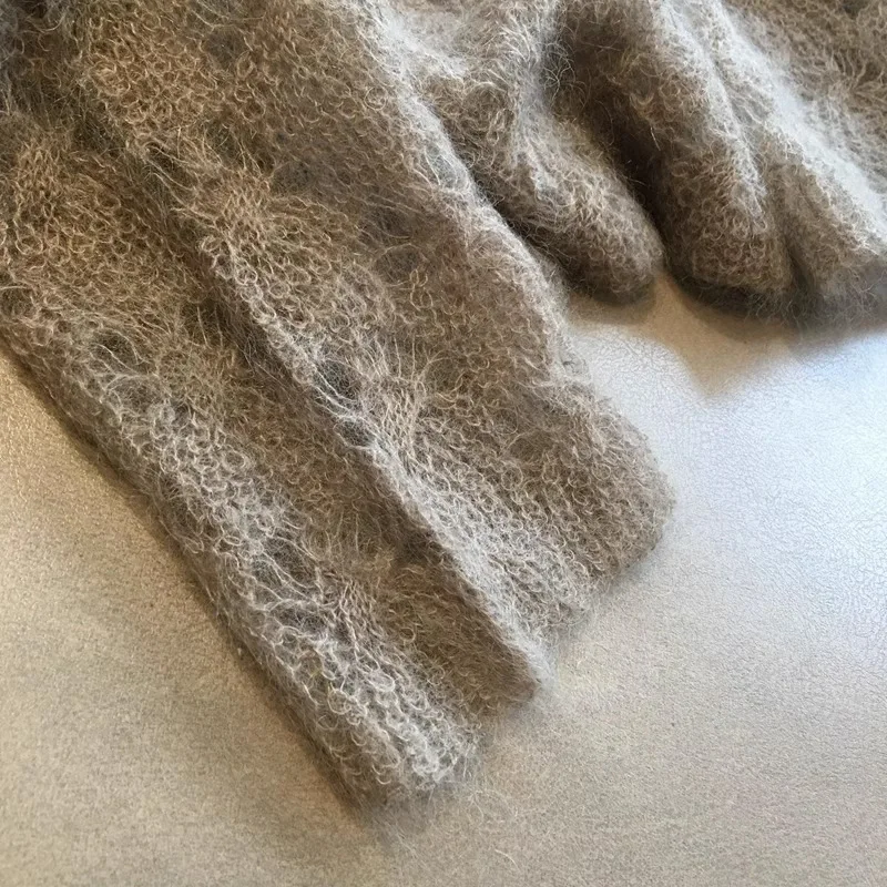 جديد الخريف جوفاء متماسكة البلوز موضة خمر فضفاضة طويلة الأكمام مائل الرقبة المرأة رداء علوي من الصوف لينة تريكو البلوزات