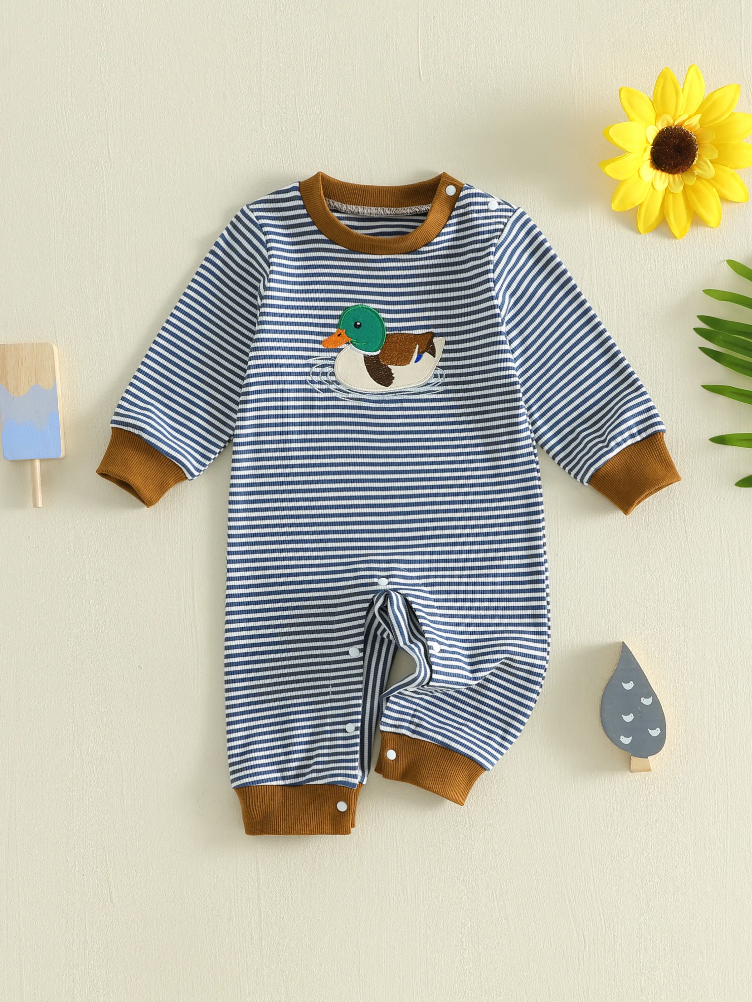 

Adorable Baby Girl Hooded Romper with Bear Print and Fleece Lining for Winter Warmth and Style - Infant Toddler Outfit