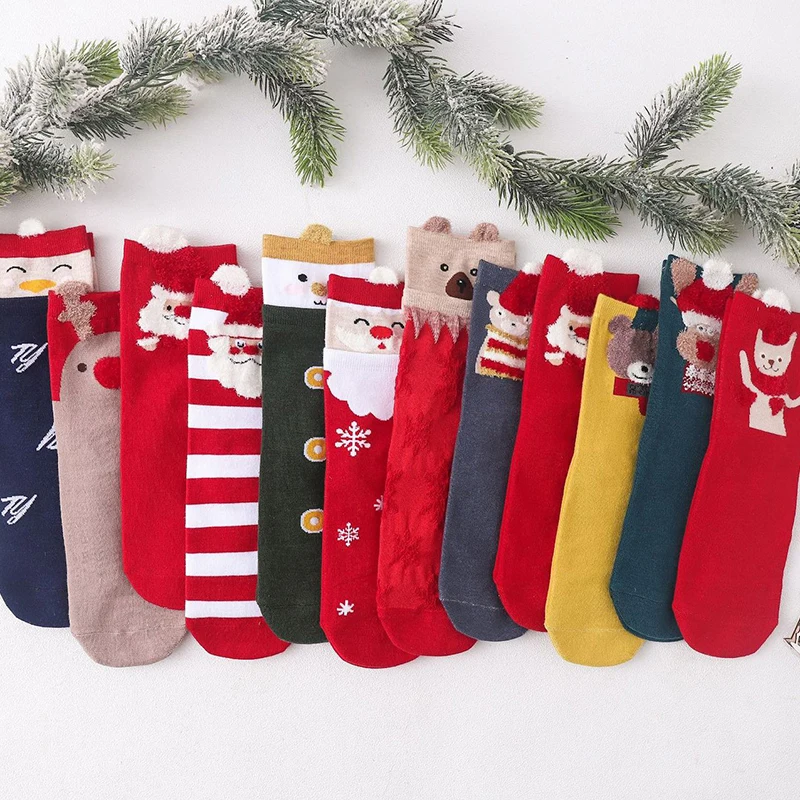 Big Red Socks Fashionable Womens Socks Strong Wear Resistance Christmas Elements Soft Not Easily Fading Cotton Socks