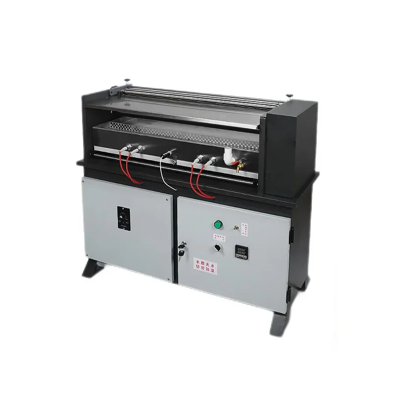 Macchina per incollaggio carta da 700 mm con colla a caldo